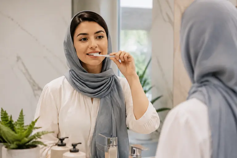 ایمپلنت برای افراد دیابتی؛ آیا دیابت مانع کاشت دندان میشود؟ 5 مراقبتهای بعد از ایمپلنت برای افراد دیابتی